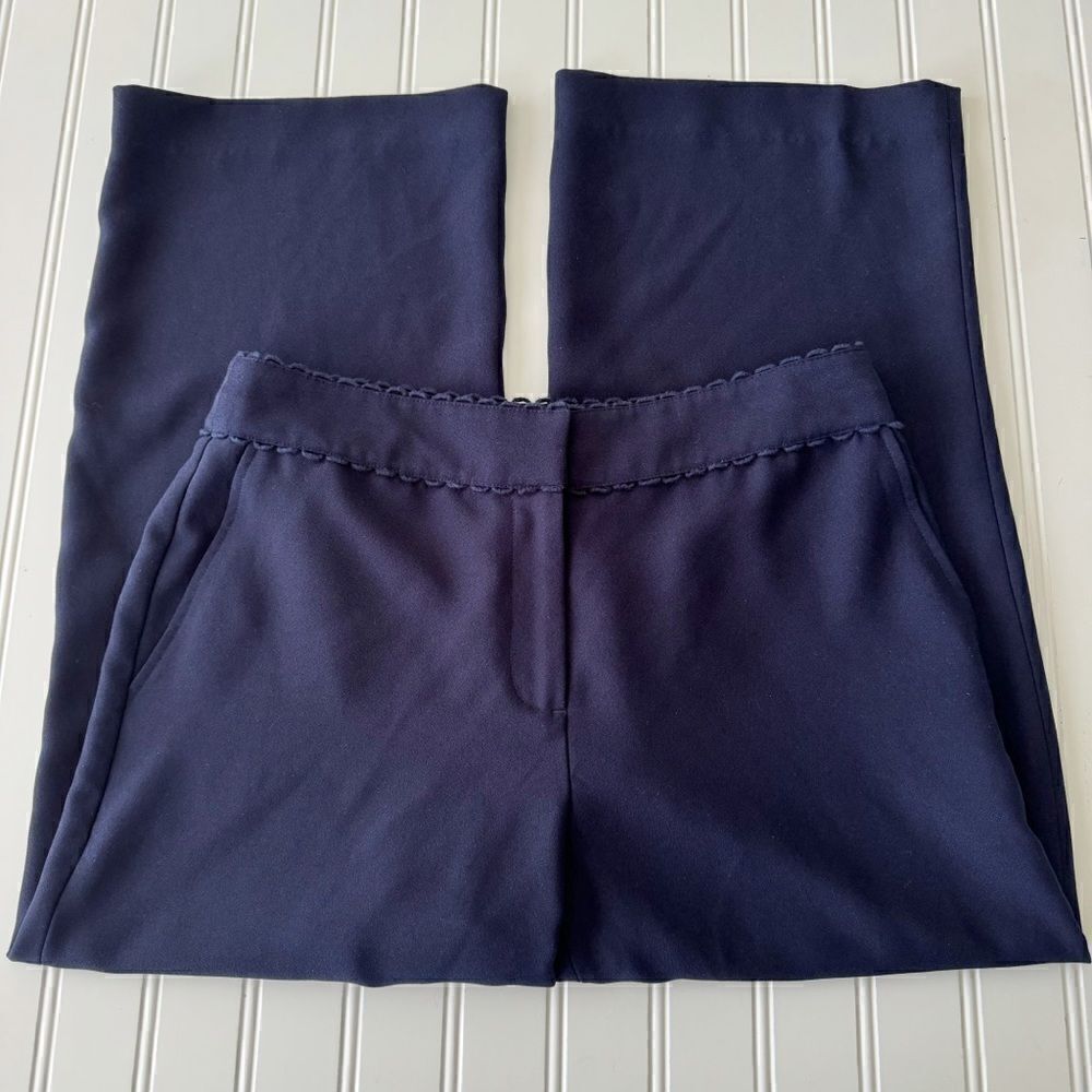 Draper James Navy Scallop Crop Pant - Size 2